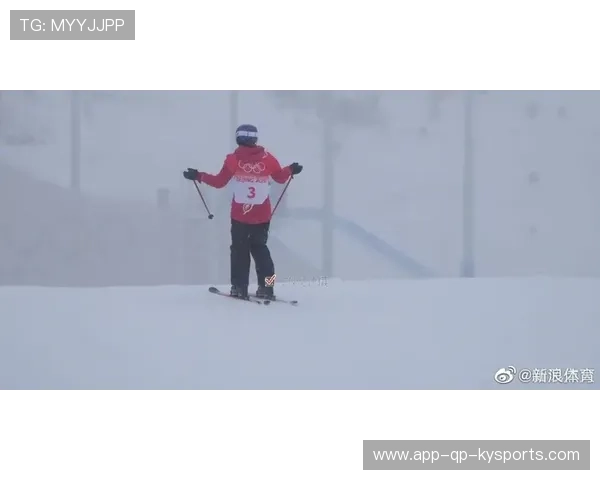 高山滑雪训练营优化气象预警响应流程，高山滑雪时遇到气候突变应采取什么措施